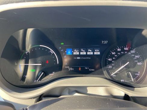 New 2026 Toyota Sienna XLE FWD image 25