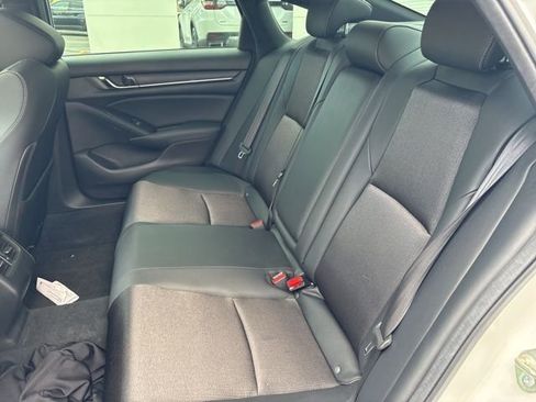 Used 2020 Honda Accord Sport image 10