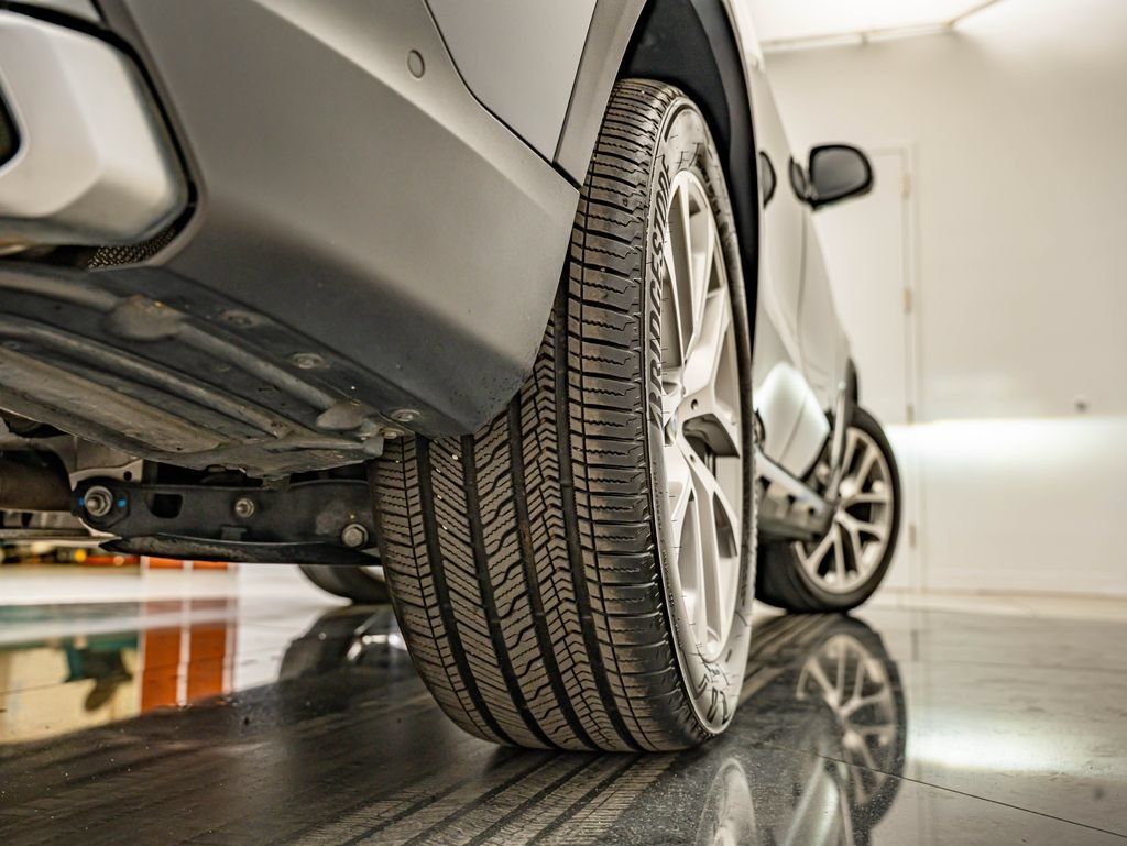 Used 2023 BMW X5 xDrive40i w/ Premium Package AWD/4WD image 45