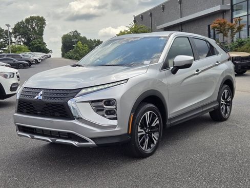 Used 2025 Mitsubishi Eclipse Cross SE AWD/4WD image 2