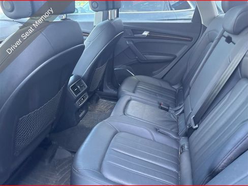 Used 2018 Audi Q5 2.0T Premium Plus w/ Premium Plus Package AWD/4WD image 6