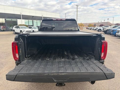Used 2022 GMC Sierra 2500 AT4 w/ AT4 Premium Plus Package image 11