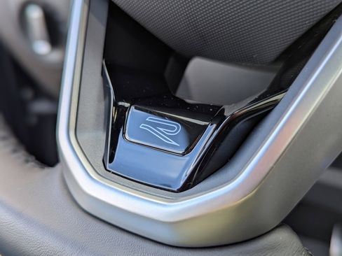 Certified 2023 Volkswagen Tiguan SE R-Line image 14