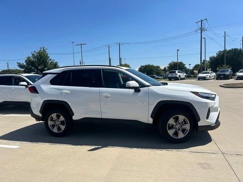 Certified 2025 Toyota RAV4 XLE FWD image 2