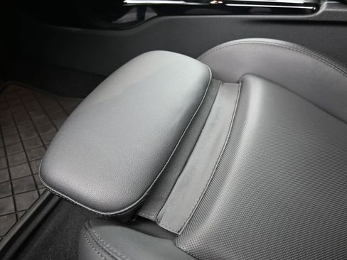 Used 2023 MINI Cooper Clubman S w/ Premium Package image 40