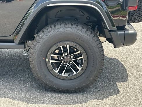 New 2026 Jeep Wrangler Unlimited Rubicon AWD/4WD image 18