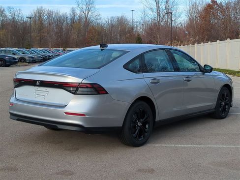 New 2025 Honda Accord SE image 14