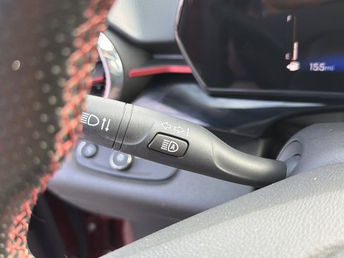 Used 2024 Chevrolet Trax RS w/ Driver Confidence Package image 13