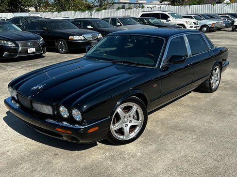 Used 2003 Jaguar XJ8 RWD image 88