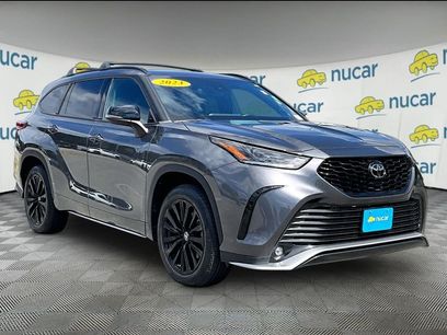 Used 2023 Toyota Highlander XSE