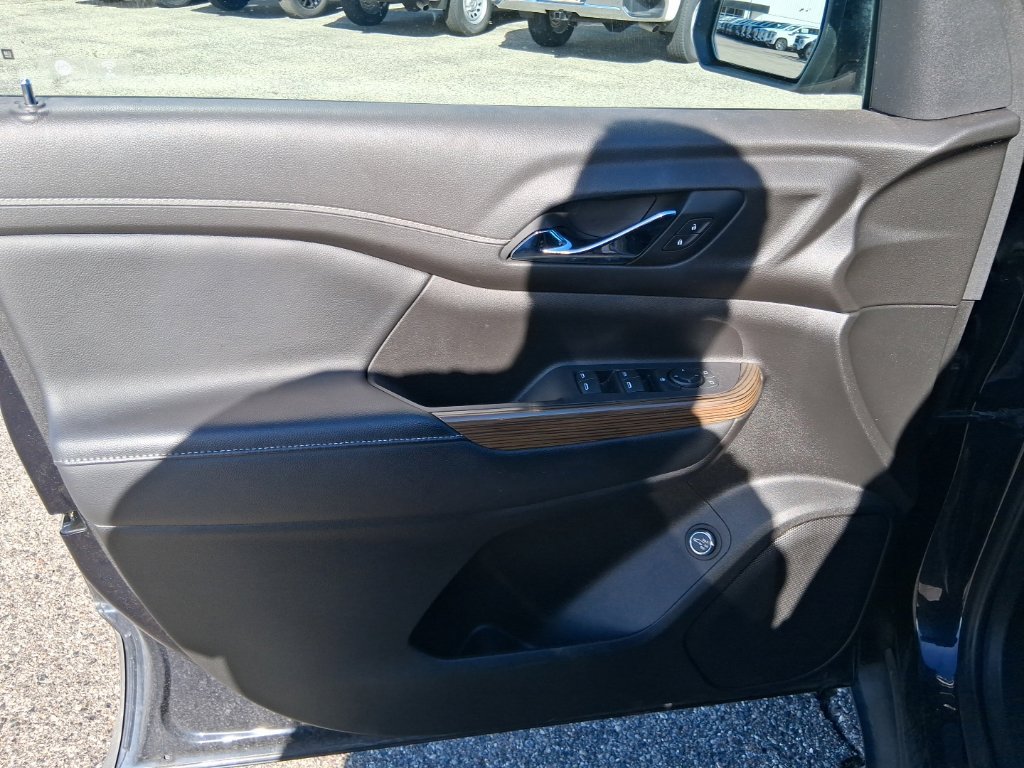 Used 2021 GMC Acadia SLE w/ Driver Convenience Package AWD/4WD image 26