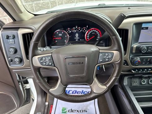 Used 2015 GMC Sierra 2500 Denali w/ Duramax Plus Package AWD/4WD image 17