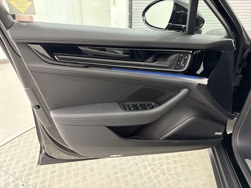 New 2025 Porsche Panamera 4 image 22