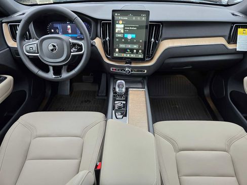 New 2026 Volvo XC60 B5 Plus w/ Protection Package Premier image 18