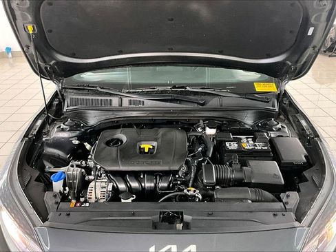 Used 2024 Kia Forte GT-Line image 31