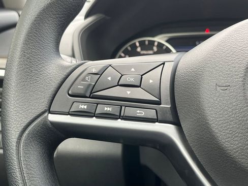 New 2025 Nissan Altima 2.5 SV image 10