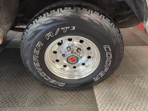 Used 1995 Ford F150 XLT image 8