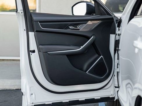 New 2026 Jaguar F-PACE R-Dynamic S image 12