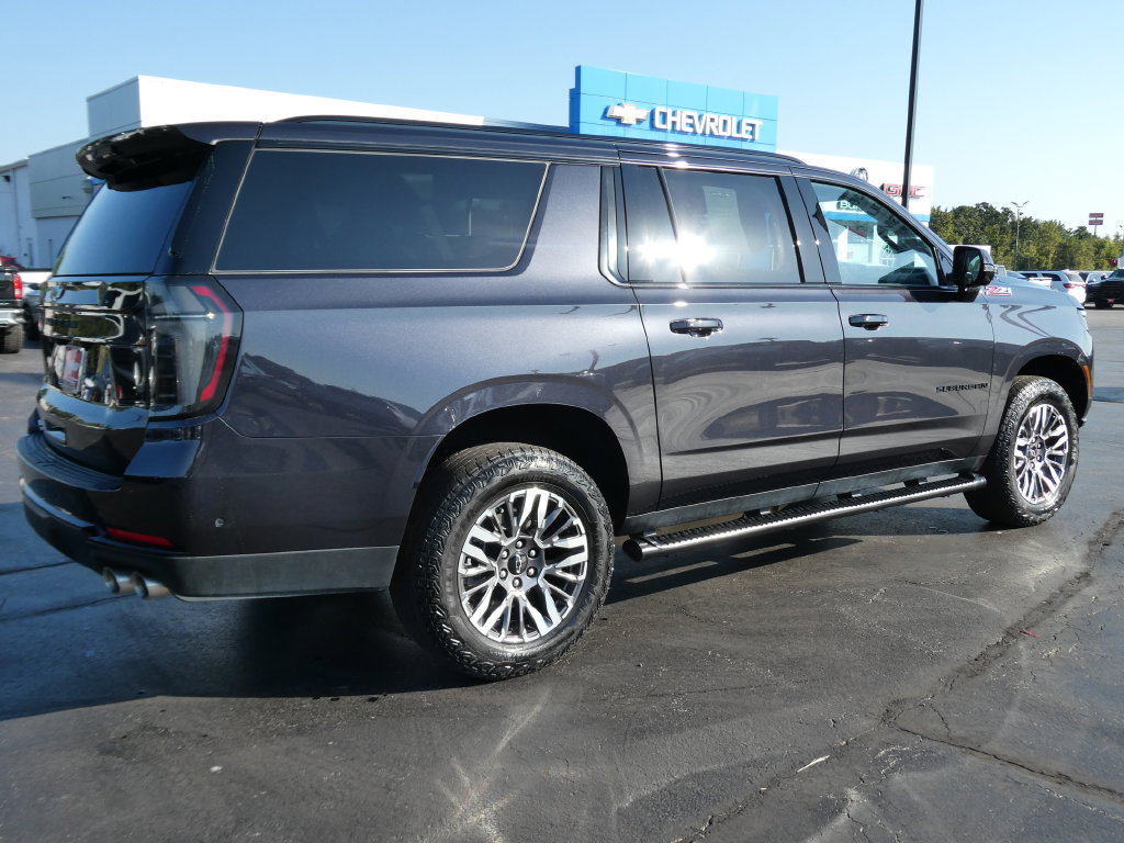 Certified 2025 Chevrolet Suburban Z71 w/ Comfort Package AWD/4WD image 5