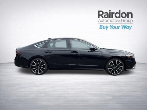 Used 2025 Honda Accord Touring image 8