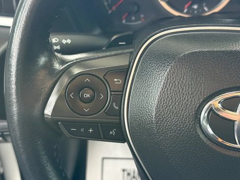 Used 2020 Toyota Corolla SE FWD image 12