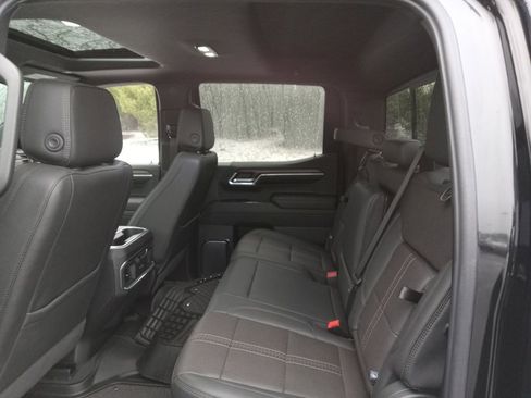 Used 2025 Chevrolet Silverado 1500 High Country w/ Midnight Edition image 29