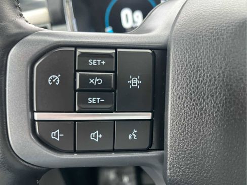 Used 2022 Ford F150 Lariat w/ Max Trailer Tow Package image 38