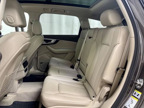 Used 2019 Audi Q7 2.0T Premium Plus AWD/4WD image 21
