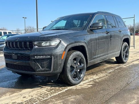 New 2026 Jeep Grand Cherokee Limited image 2