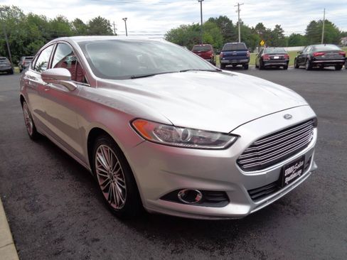 Used 2013 Ford Fusion SE FWD image 4