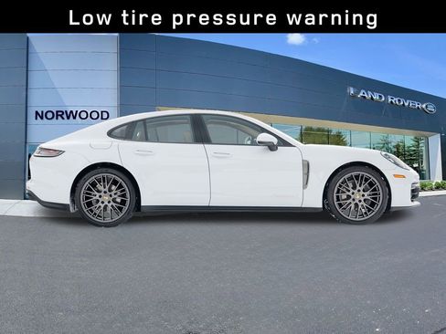 Used 2023 Porsche Panamera 4 Platinum Edition image 8