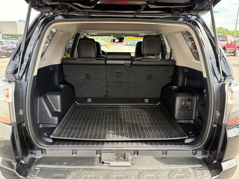 Used 2023 Toyota 4Runner SR5 Premium w/ Moonroof Package RWD image 36