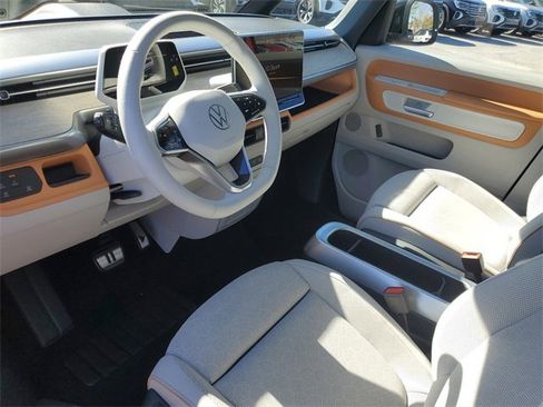 New 2025 Volkswagen ID. Buzz 1st Edition image 18