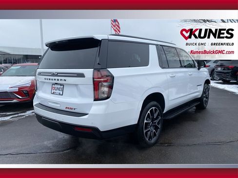 Used 2023 Chevrolet Suburban RST w/ Luxury Package image 5