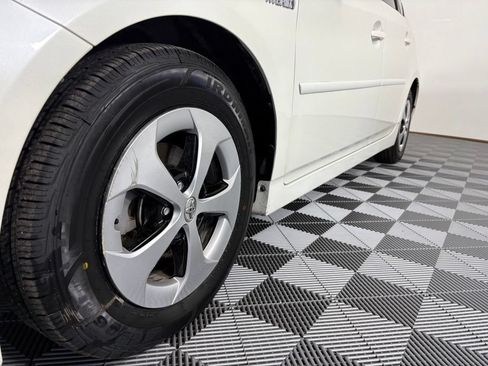 Used 2014 Toyota Prius Four FWD image 14