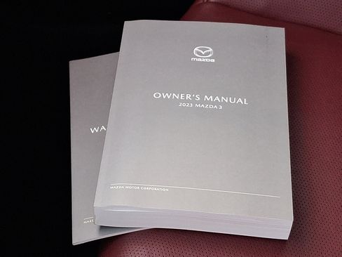Used 2023 MAZDA MAZDA3 s image 27