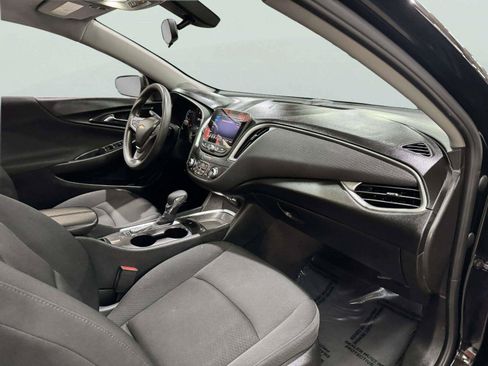 Used 2022 Chevrolet Malibu LT FWD image 41