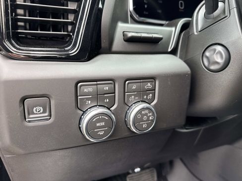 New 2026 GMC Sierra 1500 AT4 w/ Technology Package AWD/4WD image 37