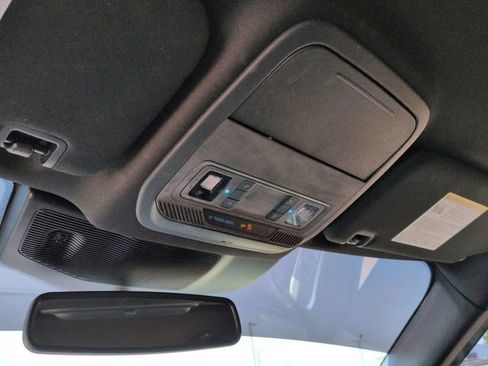 Certified 2022 Ford Explorer ST-Line w/ Class IV Trailer Tow Package image 26