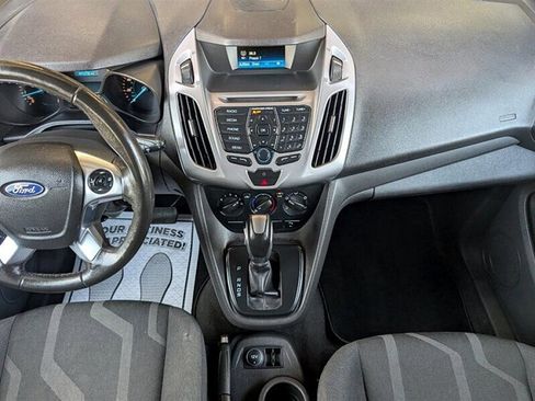 Used 2018 Ford Transit Connect XLT image 21