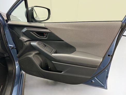 Used 2024 Subaru Crosstrek 2.0i Premium image 33