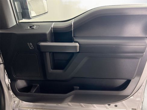 Used 2018 Ford F150 XLT w/ Equipment Group 302A Luxury image 30