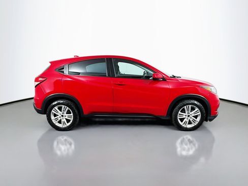 Used 2017 Honda HR-V LX image 6