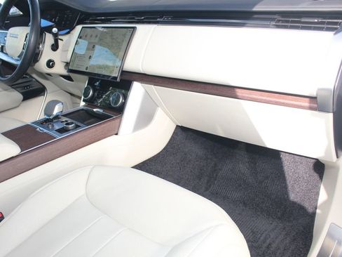 Used 2023 Land Rover Range Rover SE AWD/4WD image 28