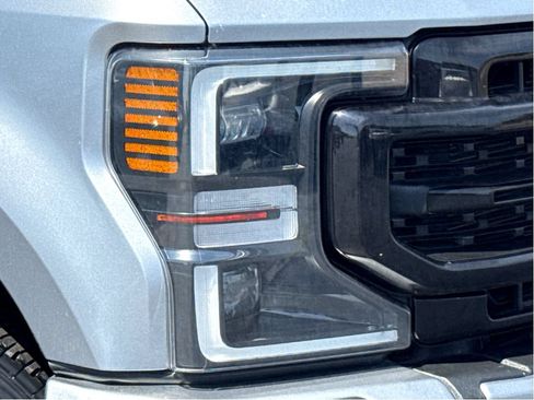 Used 2022 Ford F250 Lariat AWD/4WD image 5