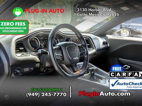 Used 2022 Dodge Challenger R/T Scat Pack RWD image 6