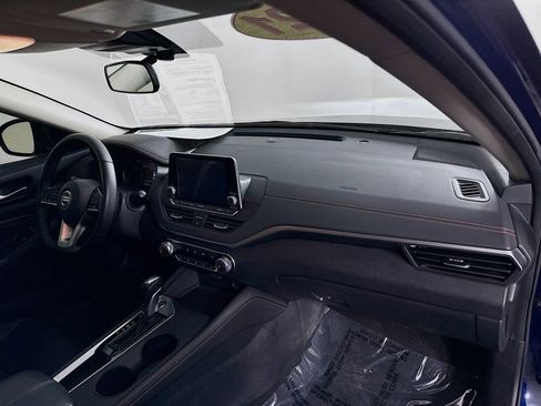 Used 2021 Nissan Altima 2.5 SR w/ SR Premium Package image 37