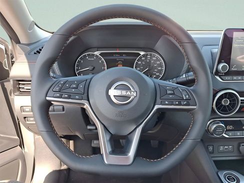 Certified 2025 Nissan Sentra SR w/ Midnight Edition FWD image 42