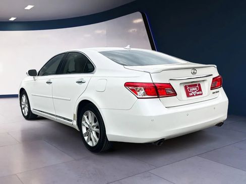 Used 2011 Lexus ES 350 image 3