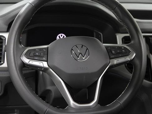 Used 2023 Volkswagen Atlas Cross Sport SEL image 7